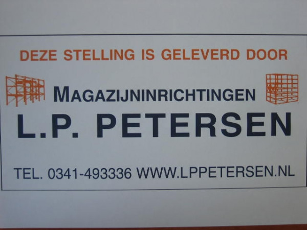 Deze gebruikte legbordstelling is geleverd door Petersen Magazijnstellingen